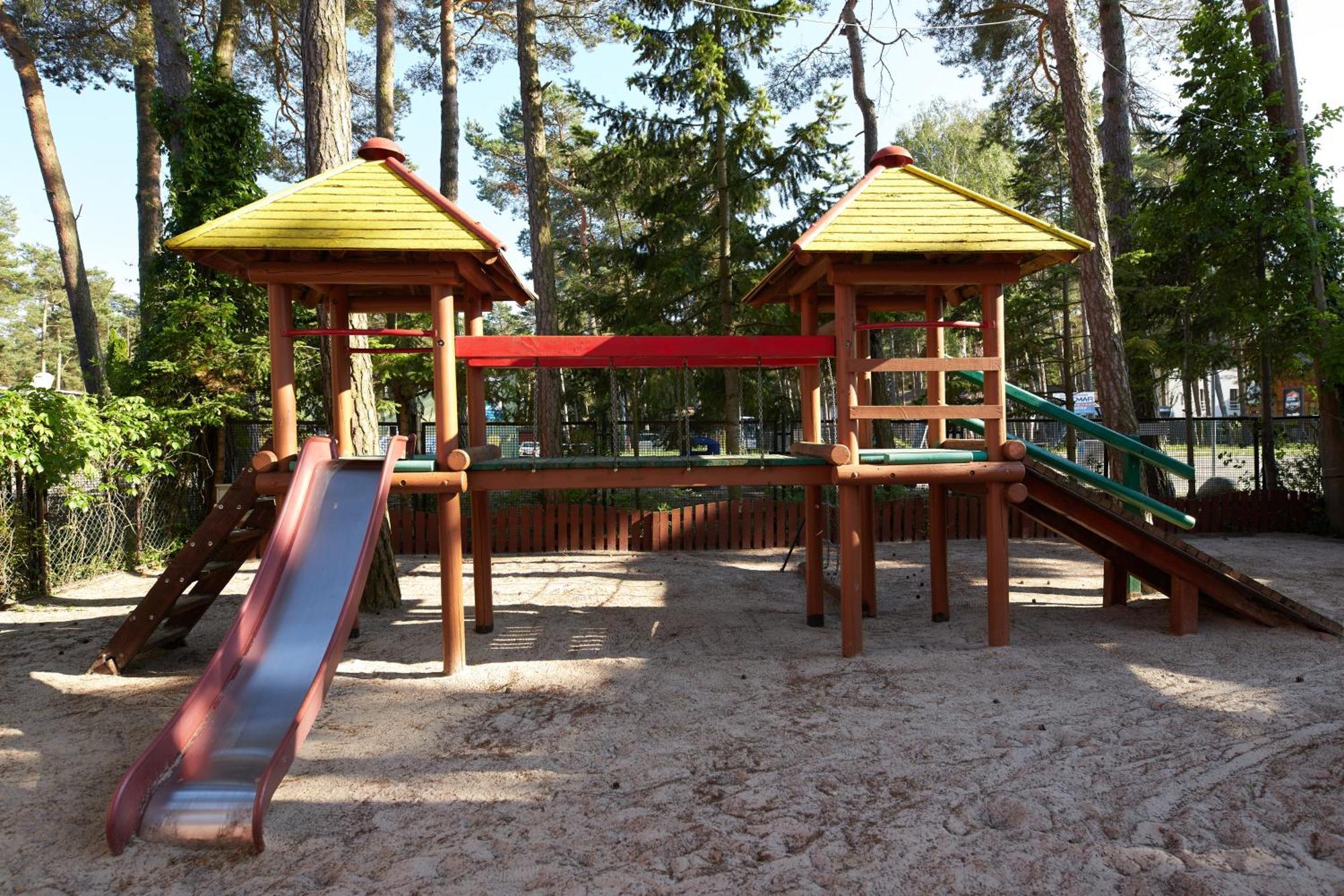 Osrodek Wypoczynkowy Relaks I Apartamenty Leba Exterior photo